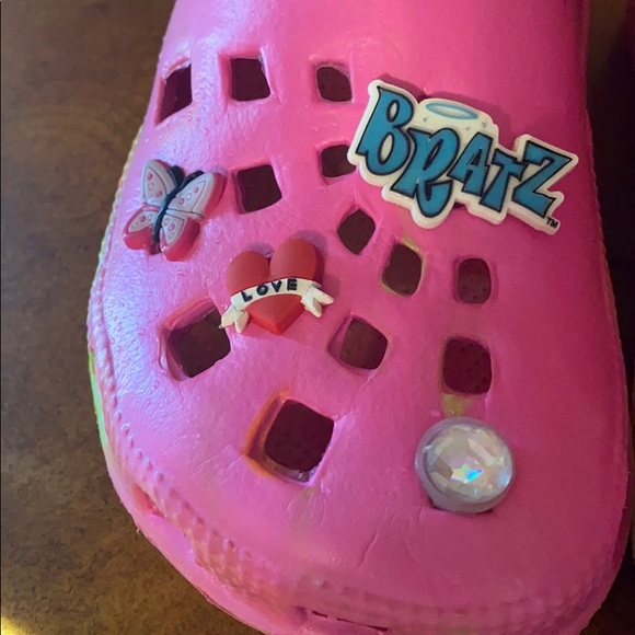 Children’s Blue- pink Bratz crocs - Picture 5 of 8